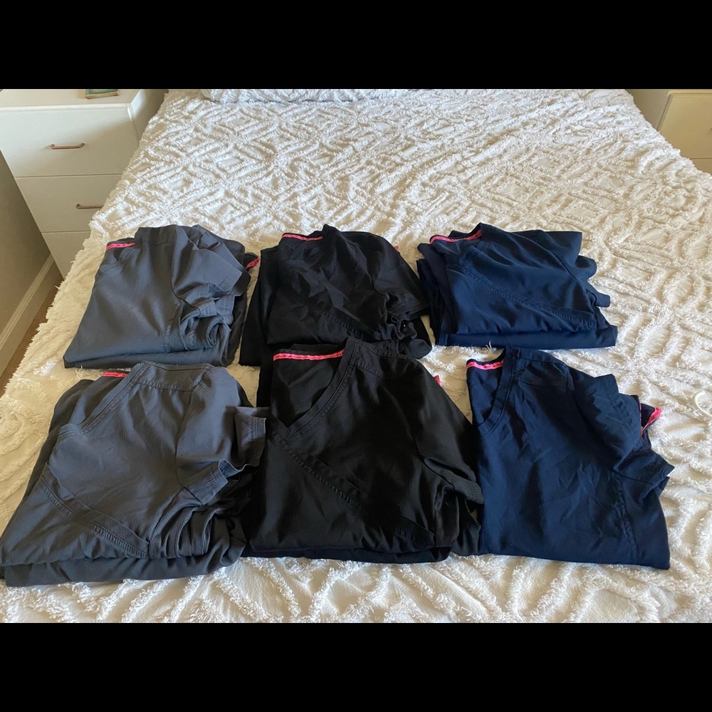 Koi Lite Scrubs